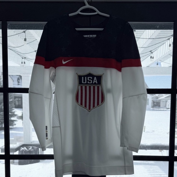 USA Hockey Men's Nike Jersey. Offical Olympic JerseySochi